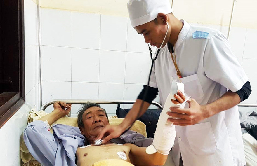 Ông Tích đang được điều trị tại Bệnh viện.