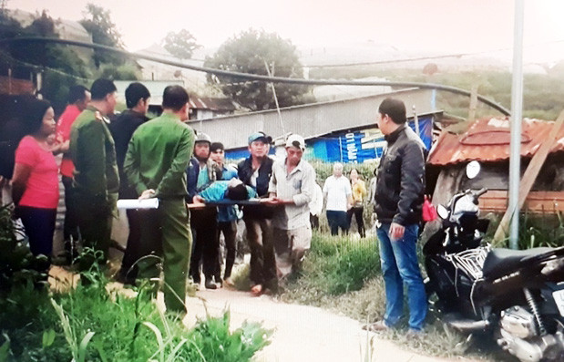 Đưa nạn nhân lên bờ