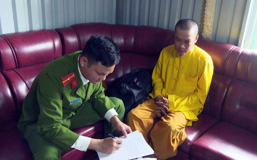 Công an lập biên bản vụ việc