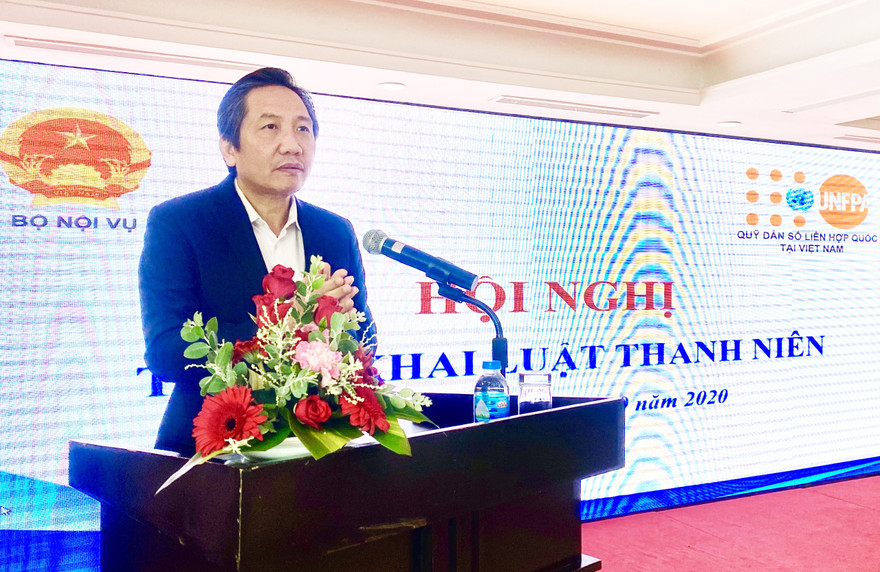 Thứ trưởng Bộ Nội vụ Trần Anh Tuấn phát biểu khai mạc hội nghi