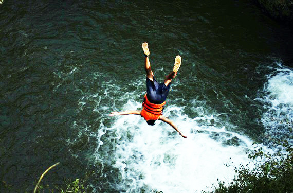 Tour mạo hiểm nhảy thác ở Datanla