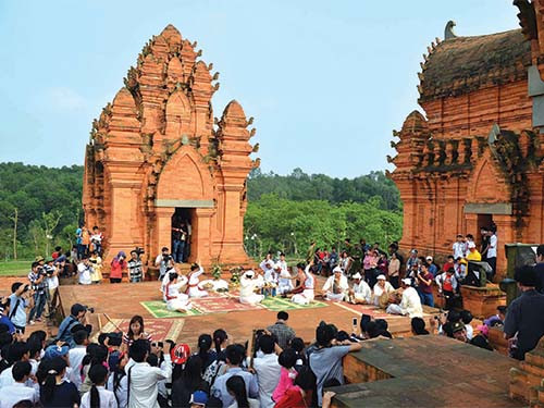 Làng Văn hóa-Du lịch các dân tộc Việt Nam sẽ do Hà Nội quản lý