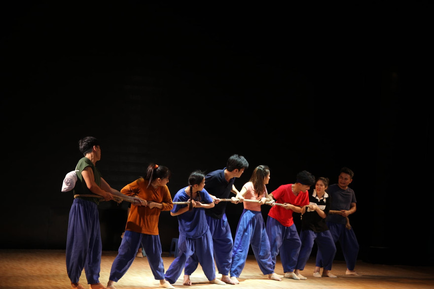 Vở sự sống do cố NSND Anh Tú đồng đạo diễn nhận giải vàng