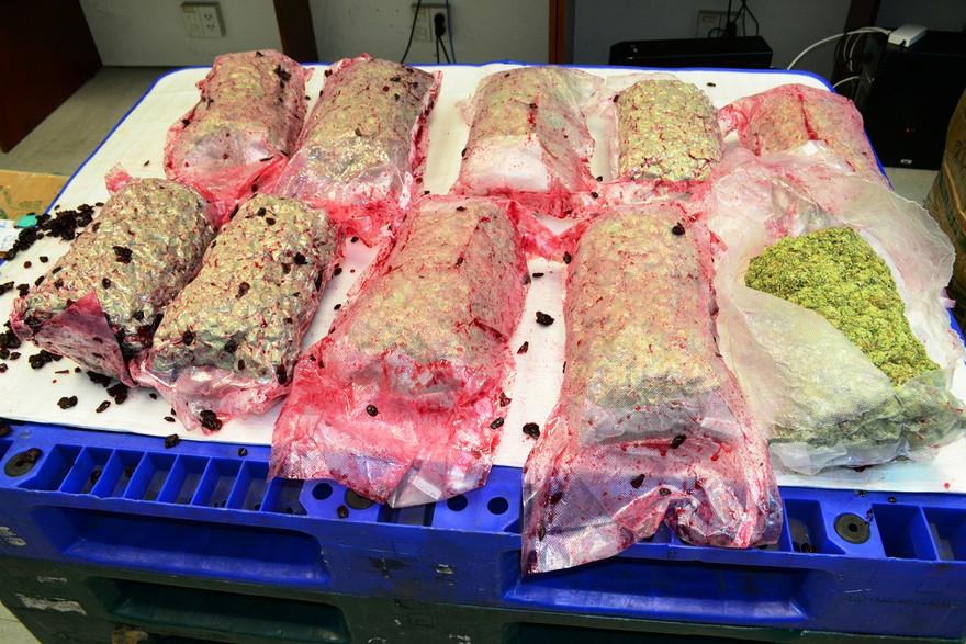 Hơn chục kg cần sa nhập vào Việt Nam bị thu giữ.