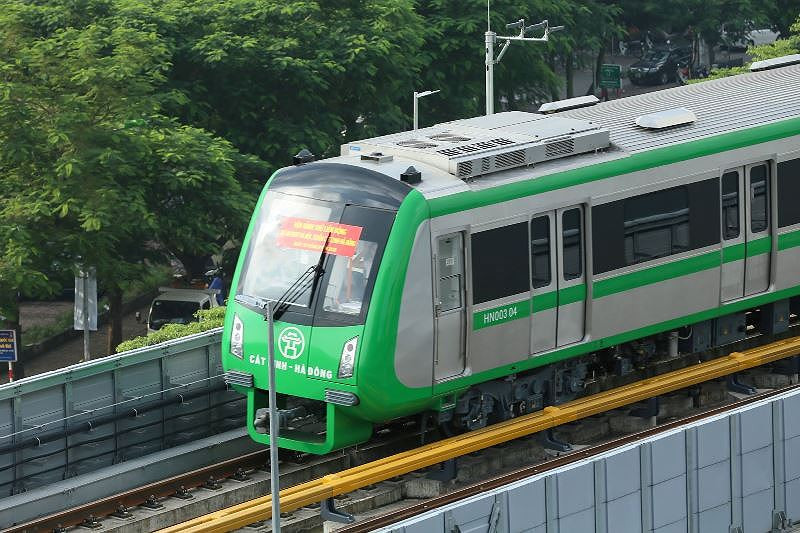 Sau khi vận hành ký thuật vào sáng nay, tàu Cát Linh-Hà Đông có mục tiêu vận hành trước Tết âm lịch năm nay.