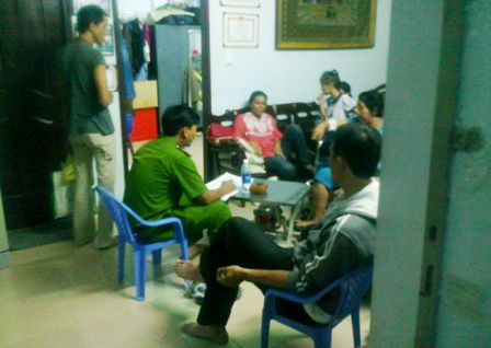 Công an đang lấy lời khai các nhân chứng