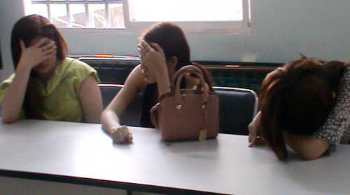 Ba trong số những má mì trong đường dây mại dâm. Ảnh: C.A