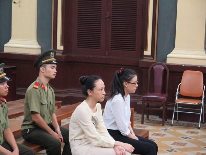 Phương Nga và Dung tại phiên xử sơ thẩm
