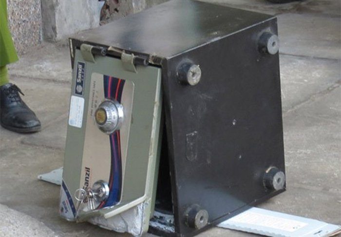 Két sắt bị phá. Ảnh minh họa