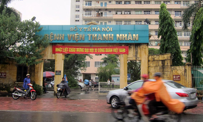 Nhiều bệnh viện, điển hình như Thanh Nhàn đầu tư thiết bị không đầy đủ dẫn tới việc lệ thuộc vào thiết bị xã hội hóa. Ảnh; Thanh Niên.