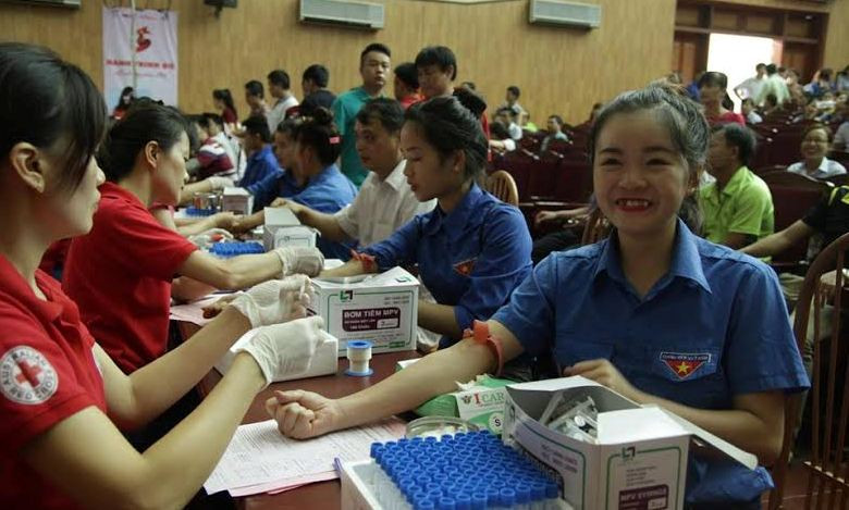 Sôi nổi ngày hội “Nghĩa tình non nước Cao Bằng”