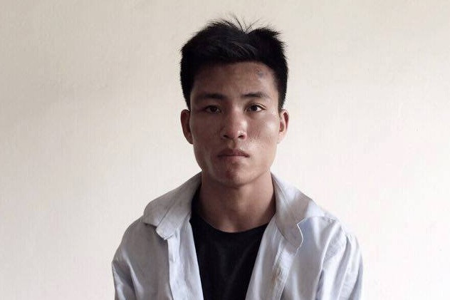 Đối tượng Tùng tại cơ quan điều tra.