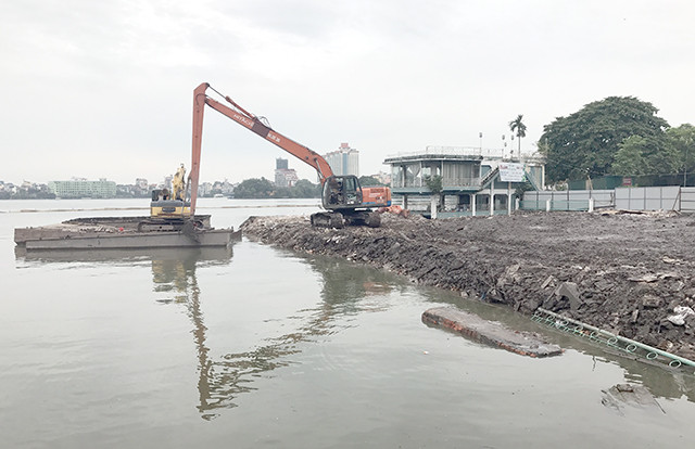 Thực hư thông tin 'lấp' hồ Tây để xây khách sạn