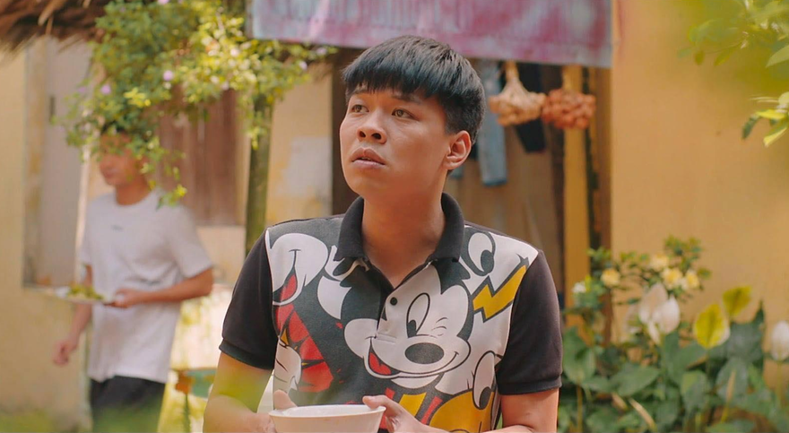 Theo tiết lộ của Trung Ruồi, Long Đần vừa đáng yêu vừa rất đáng thương. 