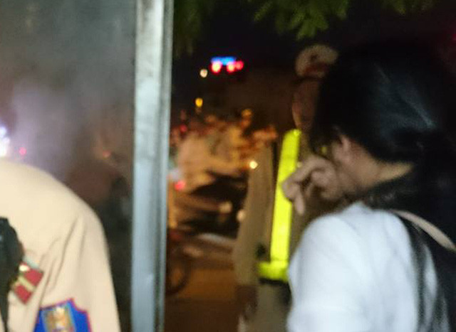 Cô gái trẻ đã được các chiến sĩ CSGT cứu sống kịp thời