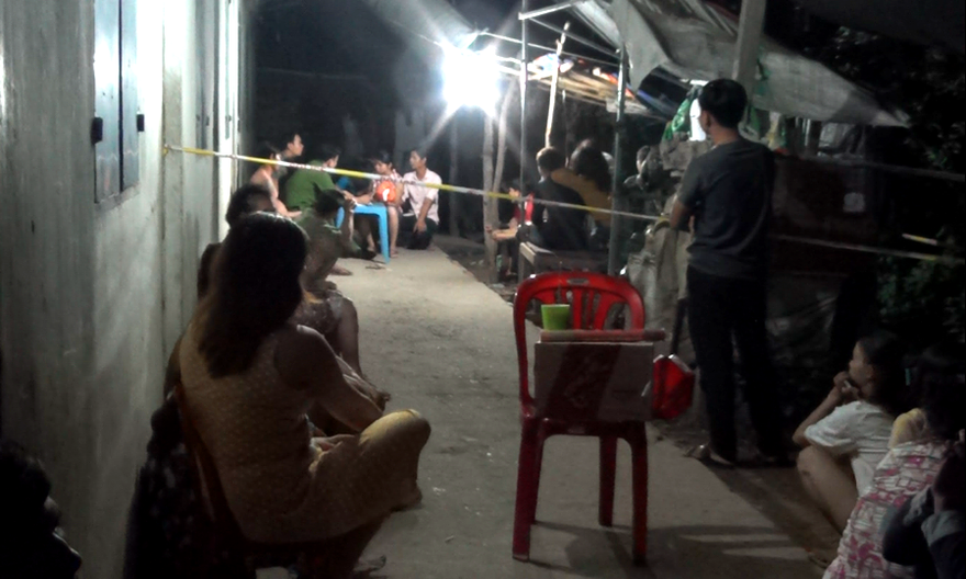 Hiện trường phát hiện một phụ nữ tử vong trong tư thế treo cổ tại phòng trọ