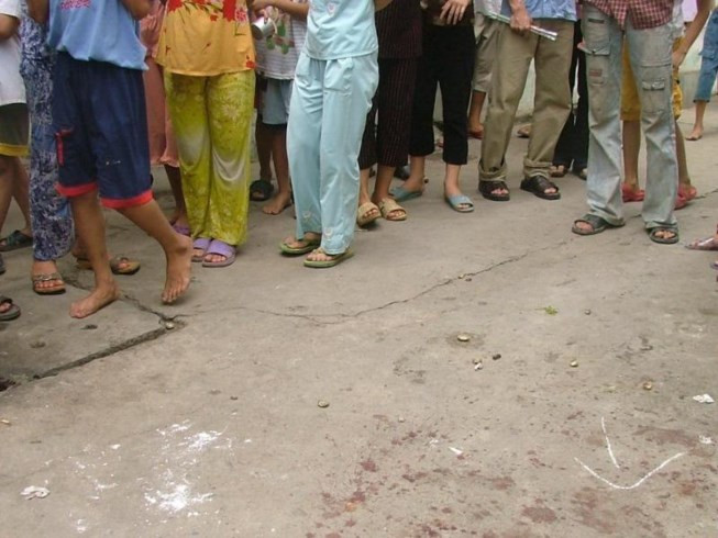 Hiện trường nơi C. bị nhóm thanh niên truy sát phải nhập viện