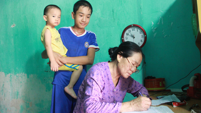 Mạ Thuệ viết thư cho các con ở Hoàng Sa