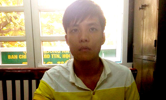 Phạm Thế Huỳnh tại cơ quan công an