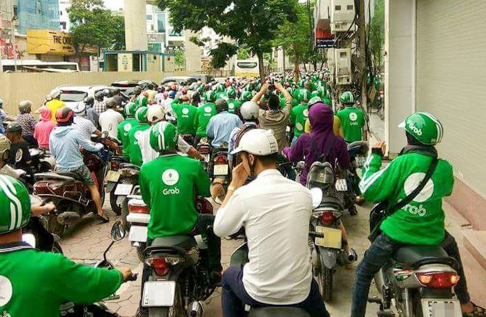 Grab Việt Nam nói gì về tài xế GrabBike đình công?