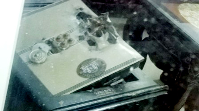 Két sắt của ông Pax Wuang Su (quốc tịch Hàn Quốc) bị trộm cạy tung