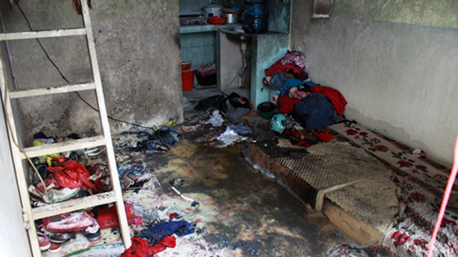 Đồ đạc trong căn phòng trọ bị cháy. Ảnh: An Nhơn
