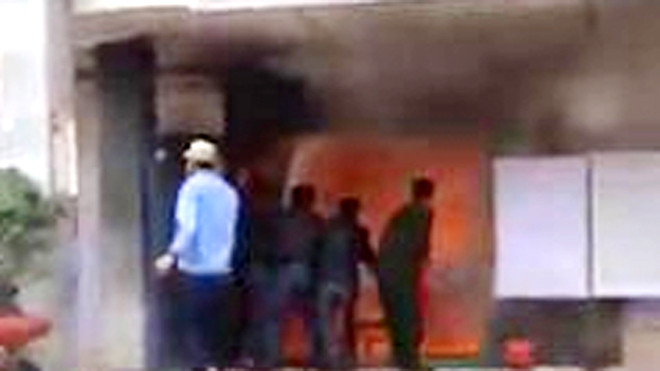 Hiện trường vụ cháy trong phòng chờ và bán vé