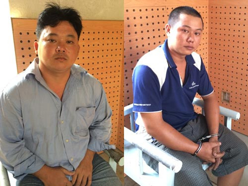 Lâm Thái An (bên trái) và Nguyễn Thành Đạt tại cơ quan công an