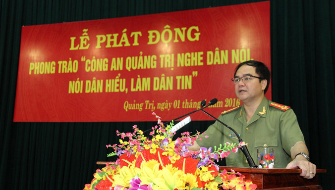 Đại tá Vũ Chiến Thắng, Giám đốc Công an tỉnh Quảng Trị tại Lễ phát động “Công an Quảng Trị nghe dân nói, nói dân hiểu, làm dân tin”. Ảnh: H.T.