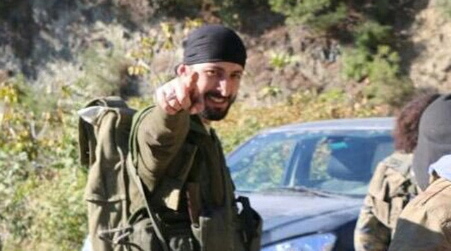 Alparslan Celik - kẻ tự nhận đã giết phi công của chiếc máy bay Su-24 của Nga. Ảnh: Twitter.