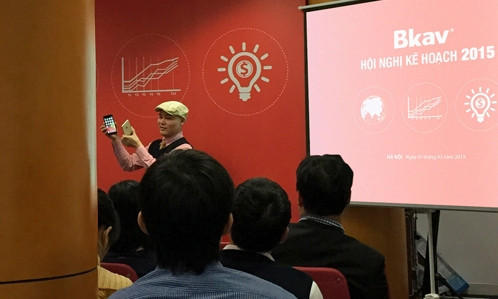 BPhone của BKAV mượn iPhone 6 Plus để 'lấy số'?