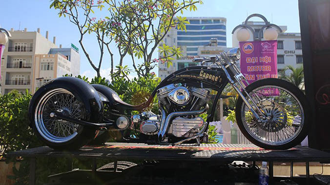 Chiếc môtô Capone’s Chopper được xem là độc nhất vô nhị ở Việt Nam.