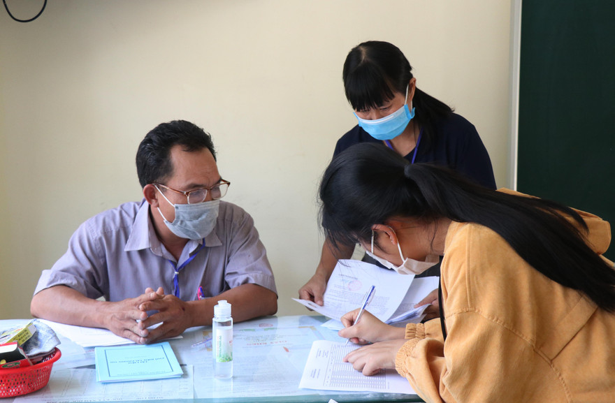 Thí sinh Đắk Lắk dự thi tốt nghiệp THPT đợt 2