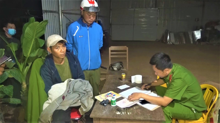 Đối tượng Bảo, làm việc với công an