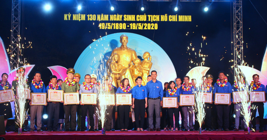 Đắk Lắk: Tuyên dương Thanh niên tiên tiến điển hình làm theo lời Bác