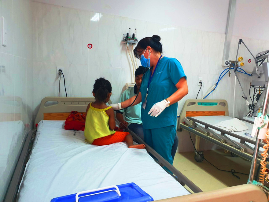 Bé H.L.H.D đang điều trị tại Bệnh viện Đa khoa Vùng Tây Nguyên