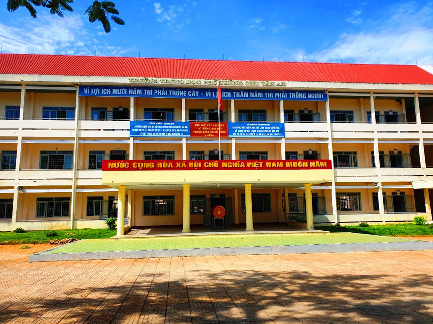 Trường THPT Chu Văn An