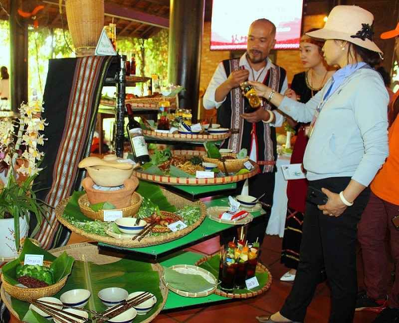 Nhiều món ngon Tây Nguyên được giới thiệu với công chúng dự lễ hội