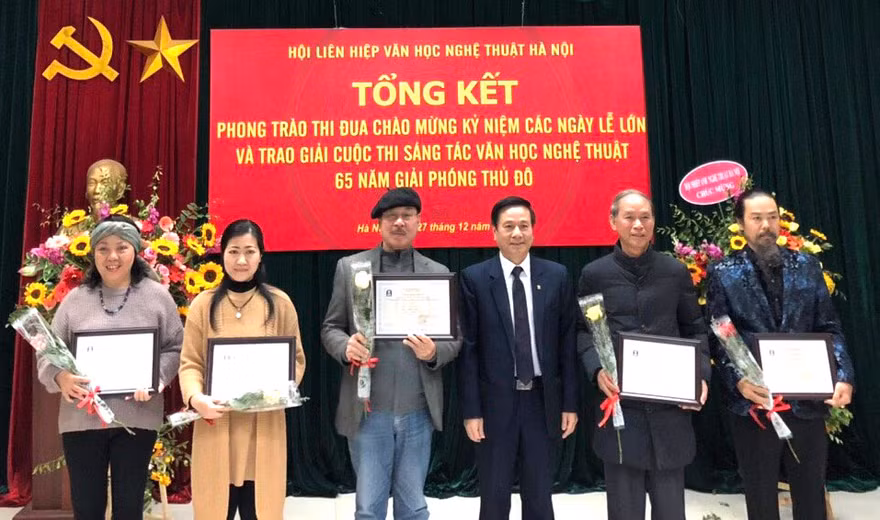 Các tác giả nhận giải A cũng chỉ có mức tiền thưởng 500 ngàn đồng 
