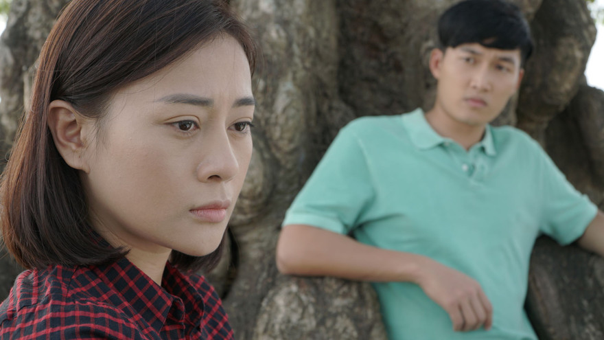 Phương Oanh ‘Quỳnh búp bê’ thành cô giáo làng ‘Cô gái nhà người ta’