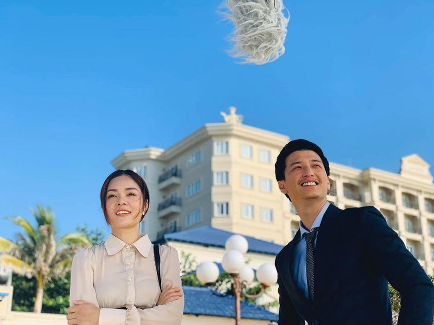 Huỳnh Anh vào vai người cũ của Dương Cẩm Lynh dù kém chục tuổi