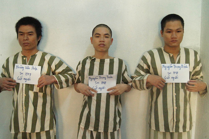 Ba đối tượng bị bắt tại công an.