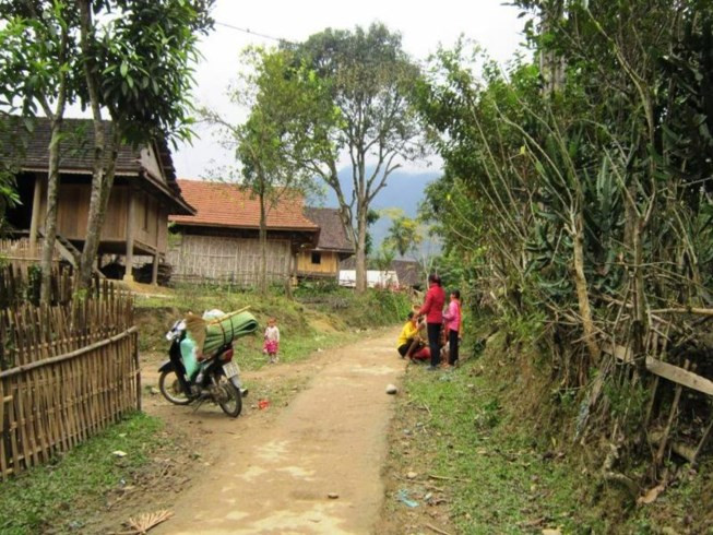 Uống rượu rồi đâm chết chủ nhà vì ghen tuông