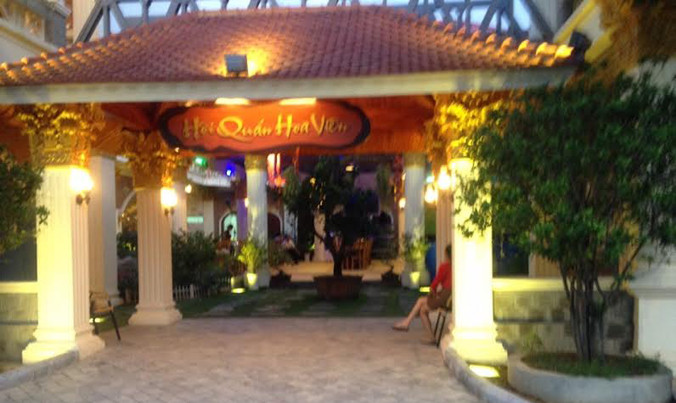 Công trình Hội quán hoa viên xây dựng không phép. Ảnh: Hoàng Lam.