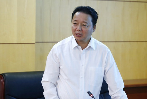 Bộ trưởng Bộ Tài nguyên và Môi trường Trần Hồng Hà (Ảnh: Bộ TNMT)