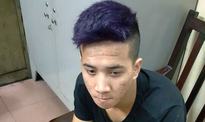 Nghi can Hiếu tại công an. Ảnh CA.