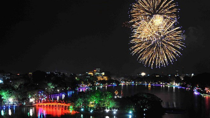 Ngoài 30 điểm truyền thống, Hà Nội sẽ thí điểm bắn pháo hoa ở bãi giữa sông Hồng và không bắn ở cầu Nhật Tân.