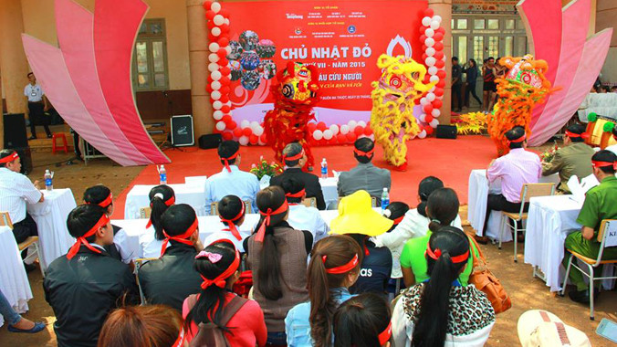 Sôi động chương trình Chủ Nhật Đỏ tại Đắk Lắk 