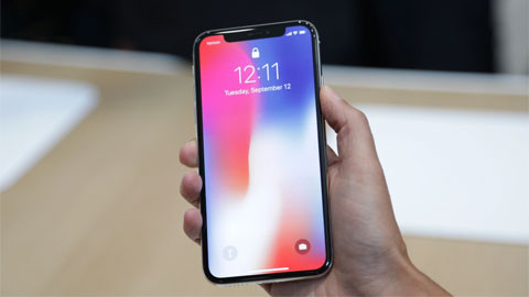 Ẩn số giá iPhone X khi về Việt Nam