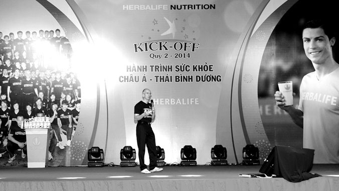  GS. De Angelis chia sẻ kiến thức về dinh dưỡng và vận động tại Việt Nam trong “Hành trình sức khỏe Châu Á-Thái Bình Dương”